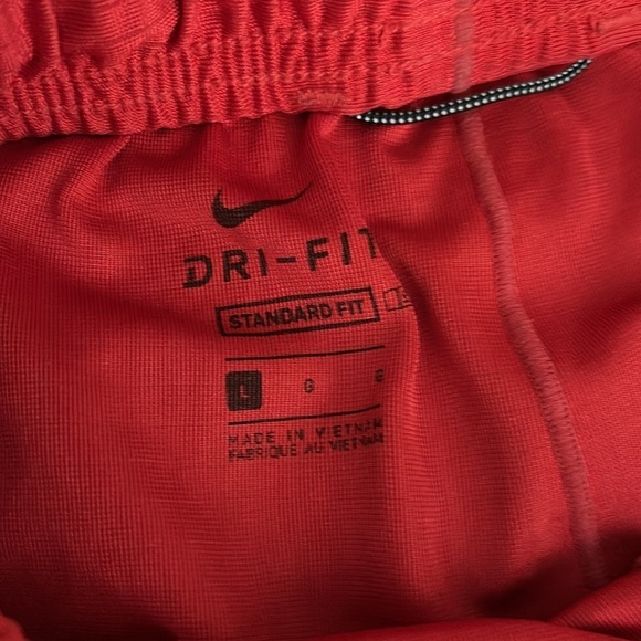 Nike Gently Used Red Dri-Fit Basketball Shorts Sz L (boys) - Picture 4 of 7
